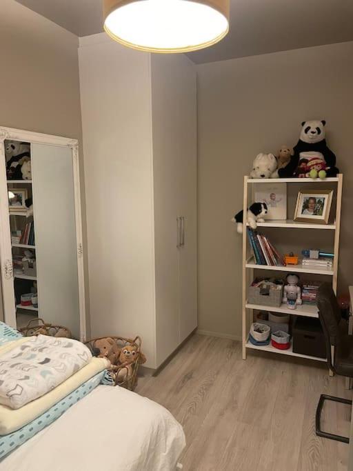 Beautiful Apartment Near Airport Njarthvik ภายนอก รูปภาพ