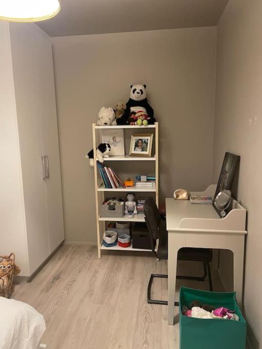 Beautiful Apartment Near Airport Njarthvik ภายนอก รูปภาพ