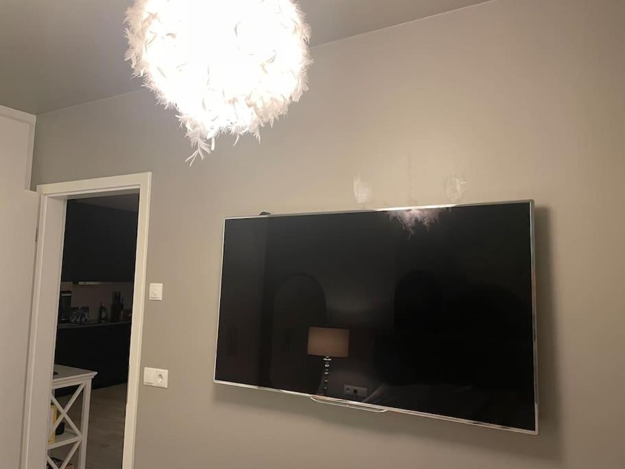 Beautiful Apartment Near Airport Njarthvik ภายนอก รูปภาพ